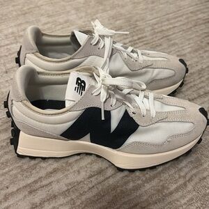 New Balance 327 Sneakers Sz 7 Women Sea Salt Black